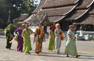 Yunnan visitors to Xieng Thong