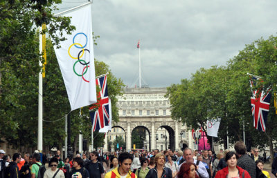 The Mall on way to Beach Volleyball