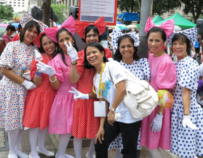 Filipinas enjoying Sundays