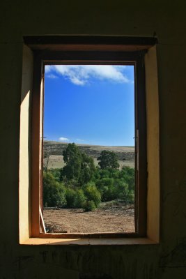 Looking out - CJV hall near Caledon 2