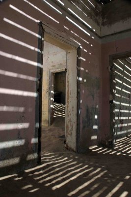 Kolmanskop Ghost Town