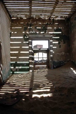 Kolmanskop Ghost Town