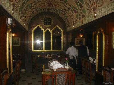 Restaurante Tipico no mercado Kani Al Kalili