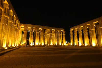 Luxor at Night 2.jpg
