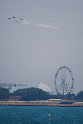 Navy Pier Ferris Wheel with F-16's