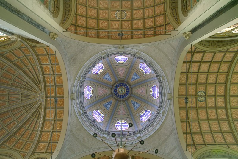 Dome of the Cyriacus church, Hoorn  -1.7,0,+1.7 Blend