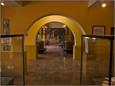 Downstairs, the Curacao Museum