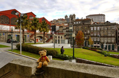 A view of Porto from a nice square...