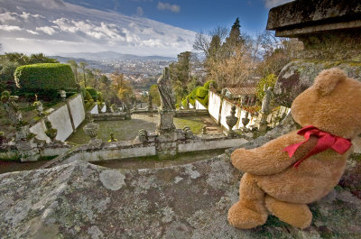 Looking  down to  the city  of Braga...