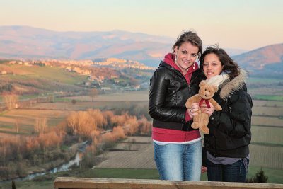 Of course I love both of you, girls, and I love Tuscany as well!!
