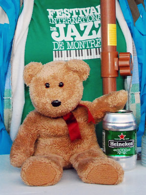 Marcela and Benoit suggest that I go to the Montreal Jazz Festival