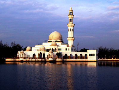 FloatingMosque Morning PC240766.jpg