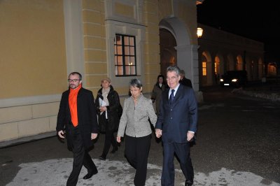 Bundesprsident Fischer und Gattin Margit treffen ein