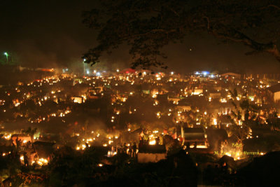 Conmemoracion del 1 de Noviembre en el Cementerio Indigena