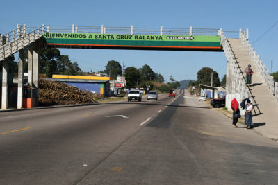 Ingreso al Poblado desde la Carretera CA-1