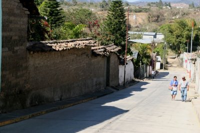 Calle Tipica del Lugar