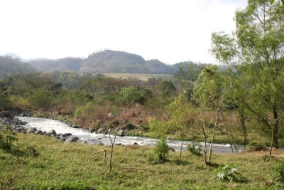 Rio Madre Vieja a su Paso por el Municipio