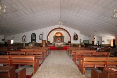 Interior de la Iglesia Catolica