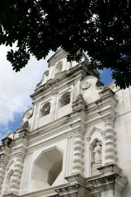 Detalle de la Fachada de la Iglesia Catolica