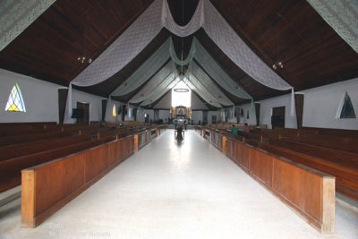 Interior de la Iglesia Catolica de la Cabecera