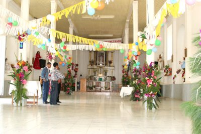 Interior de la Iglesia Catolica