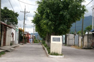 Calzada en el Barrio Tecuan