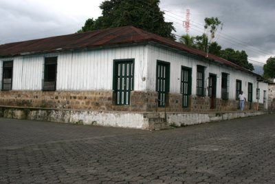 Casa Antigua en el Casco Urbano