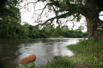 Vista del Rio Cutzan en la Ruta a la Cabecera