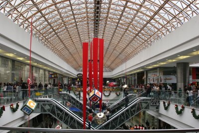 Interior del Centro Comercial Gran Estacion