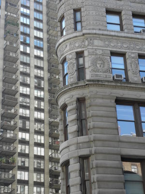 Flatiron details in foreground