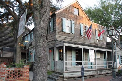 THE PIRATE HOUSE RESTAURANT