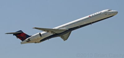 Delta Air Lines McDonnell Douglas MD-90-30 N904DA