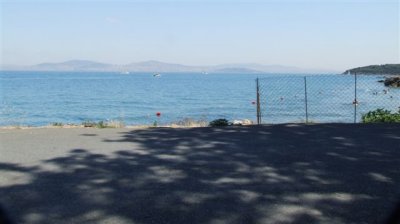 Walking around the island2