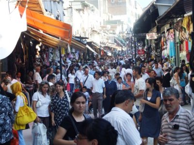 Spice Bazzar- another crowd