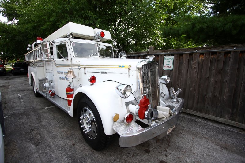 Western SpringsIL Engine 2 Sits Outside 7-11-10 952 AM.JPG
