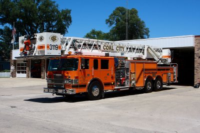 Coal CityIL Tower 3119 Sits Outside 7-2-10 226 PM.JPG
