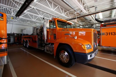 Coal CityIL Pump Truck 45 Sits 7-2-10 252 PM.JPG