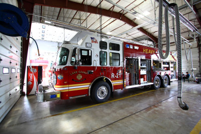 Lake OzarkMO Heavy Rescue R-21 Sits Inside 9-28-10 248 PM.JPG