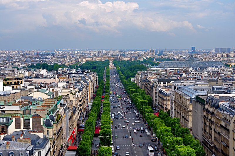 Champs-Elysees