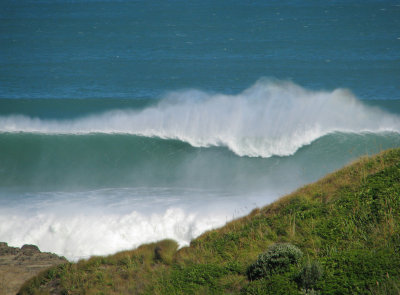 20 foot waves