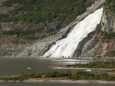 _DSC8935 800 X 600.jpg