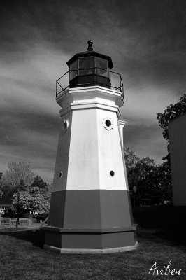 Vermilion Lighthouse 02BW.jpg