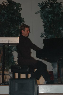 Dick Tunney - Steve Green D&D Missionary concert - November 2009