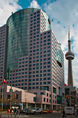 Toronto, Metro Hall and CN Tower