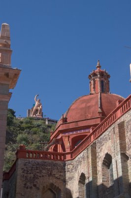Church of San Diego and Statue of Pipila in Guanajuato