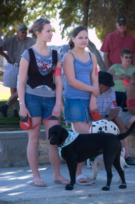 Two Girls 8136.jpg