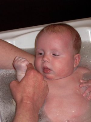 Bathtime Saskia 1.JPG