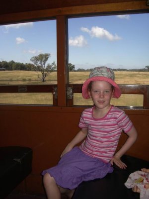 Maldon to Castlemaine steam train 15.JPG