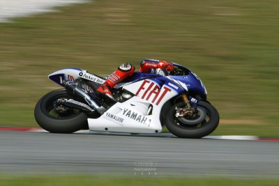 99 Jorge Lorenzo