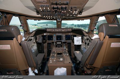 Polar Air Cargo Boeing 747-47UF/SCD (N416MC) **Cockpit**